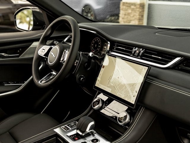 2026 Jaguar F-PACE P250 R-Dynamic S