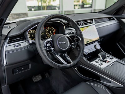 2026 Jaguar F-PACE P250 R-Dynamic S