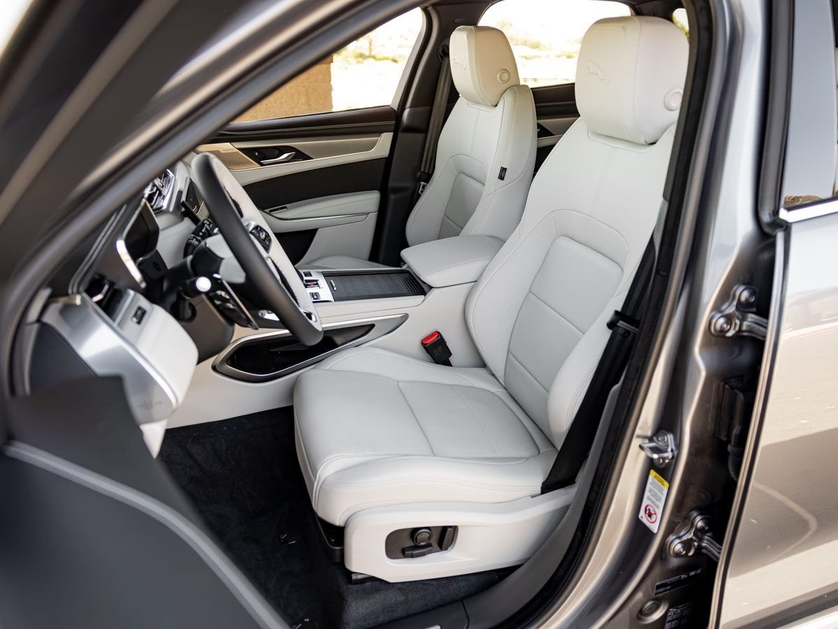 2026 Jaguar F-PACE P250 R-Dynamic S