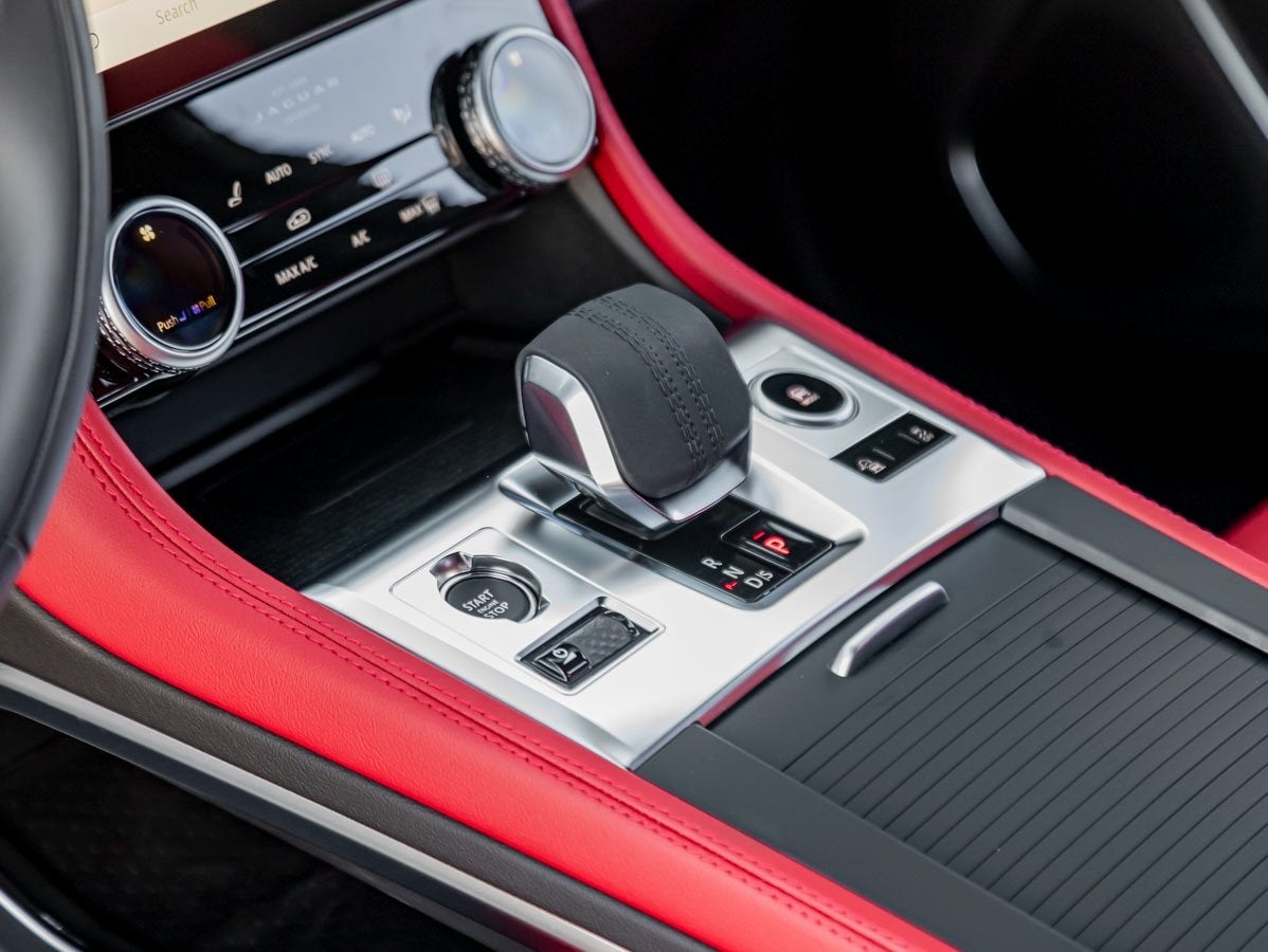 2025 Jaguar F-PACE P400 R-Dynamic S