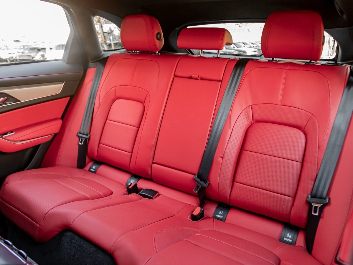 2025 Jaguar F-PACE P400 R-Dynamic S