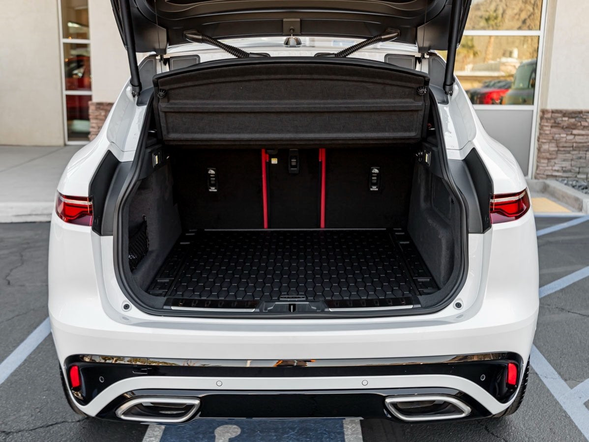 2025 Jaguar F-PACE P400 R-Dynamic S