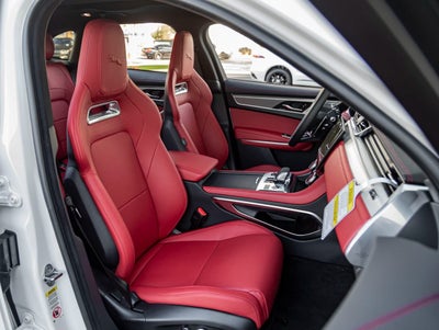 2025 Jaguar F-PACE P400 R-Dynamic S