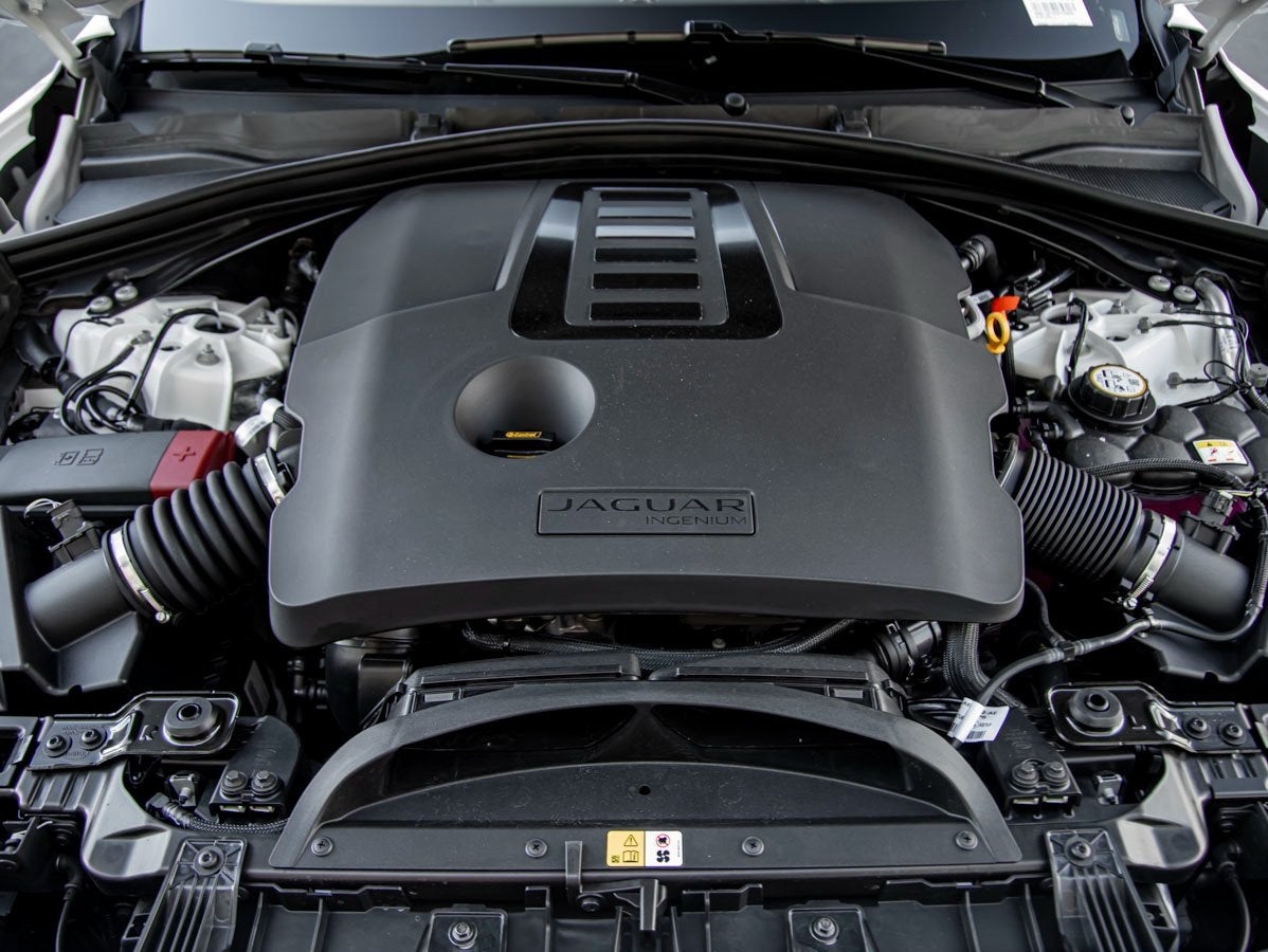 2025 Jaguar F-PACE P400 R-Dynamic S