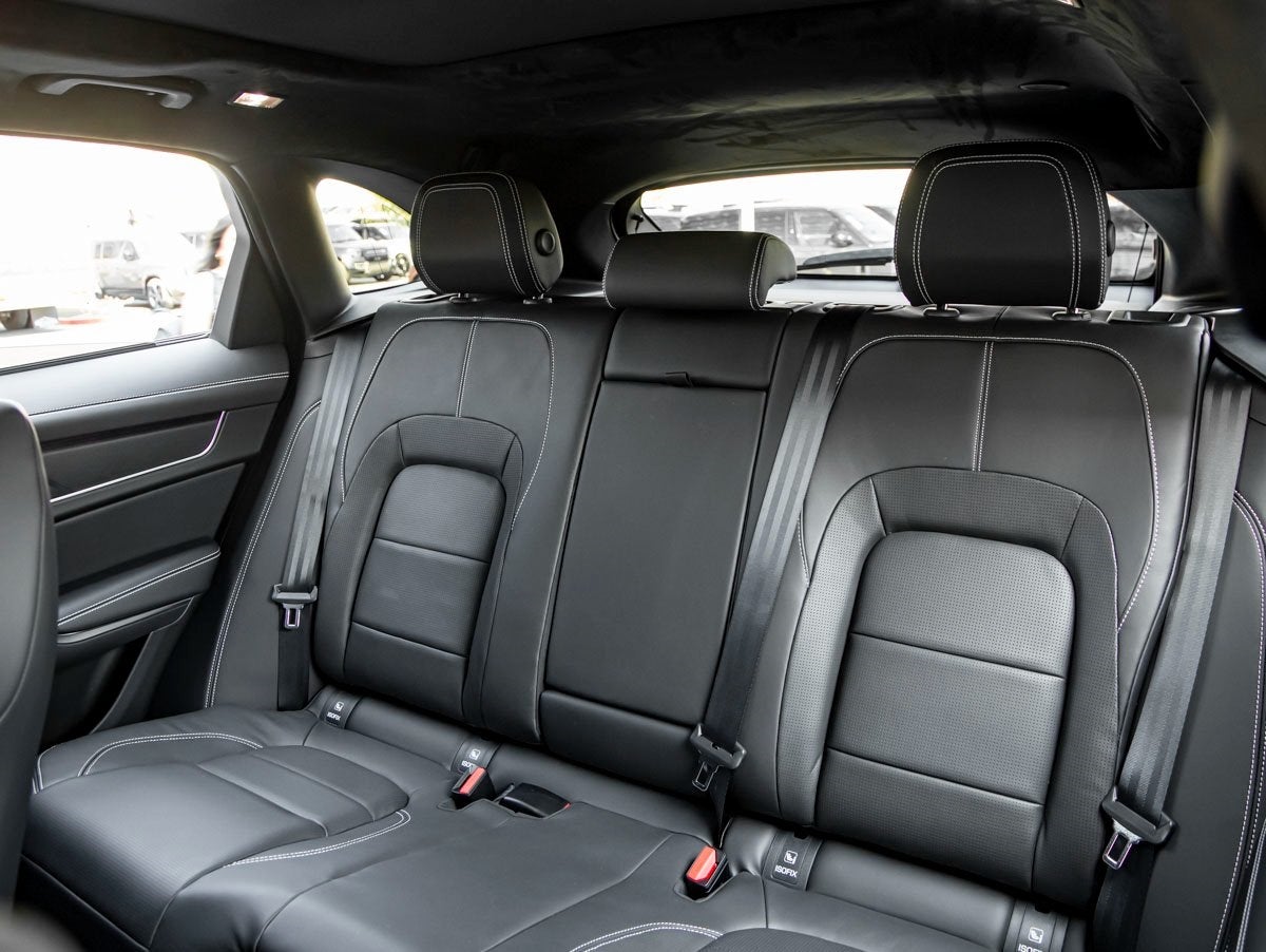 2026 Jaguar F-PACE P400 R-Dynamic S