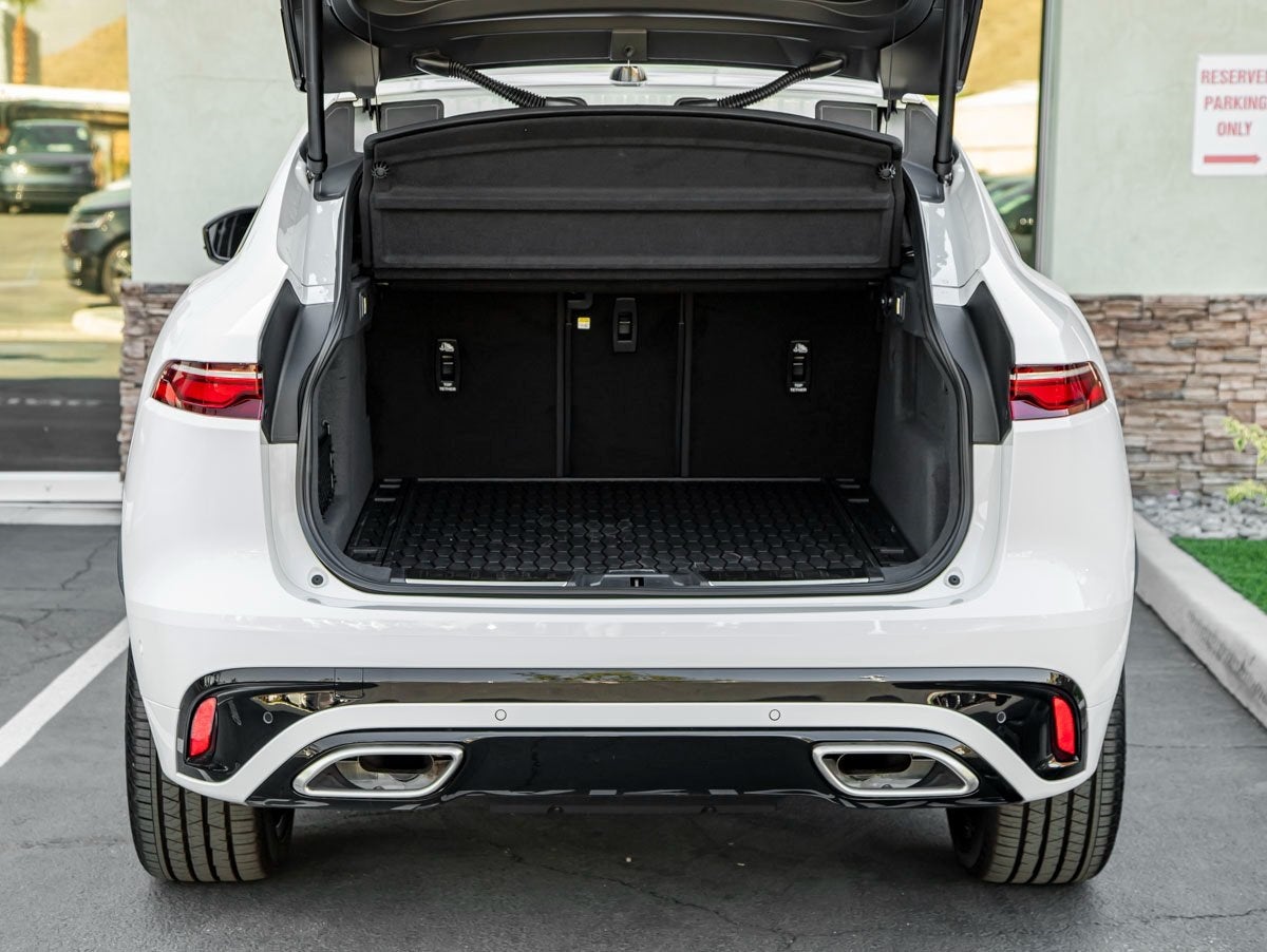 2026 Jaguar F-PACE P400 R-Dynamic S