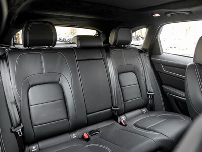 2026 Jaguar F-PACE P400 R-Dynamic S