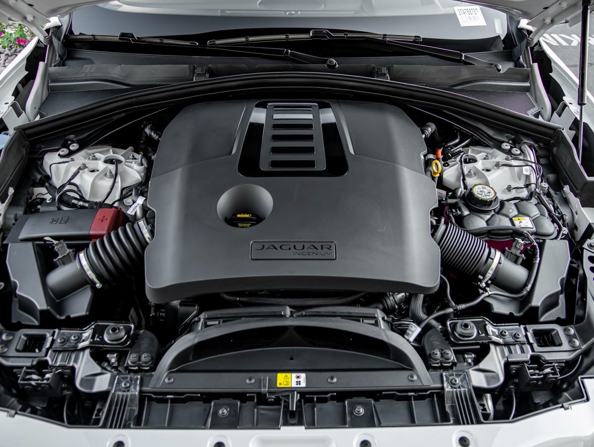 2026 Jaguar F-PACE P400 R-Dynamic S