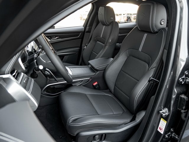 2026 Jaguar F-PACE P400 R-Dynamic S