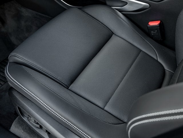 2026 Jaguar F-PACE P400 R-Dynamic S