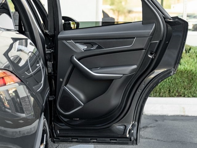 2026 Jaguar F-PACE P400 R-Dynamic S