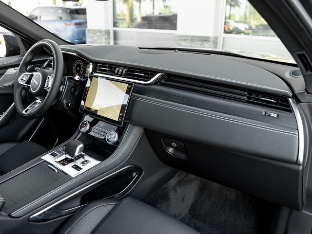 2026 Jaguar F-PACE P400 R-Dynamic S