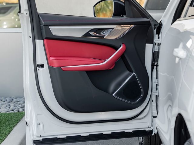 2026 Jaguar F-PACE P400 R-Dynamic S