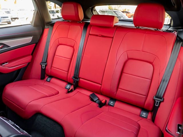 2026 Jaguar F-PACE P400 R-Dynamic S