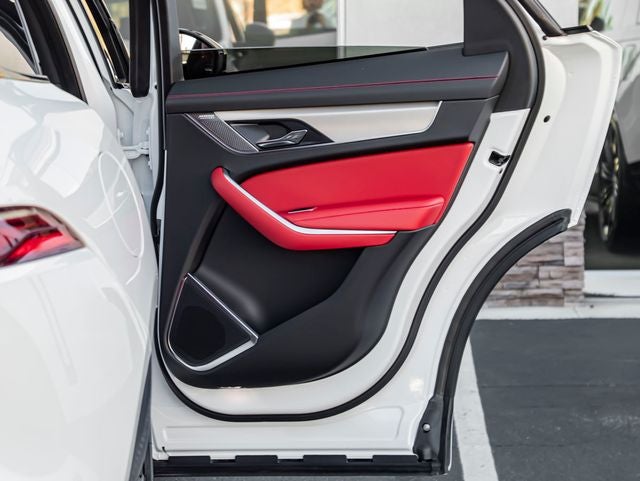 2026 Jaguar F-PACE P400 R-Dynamic S