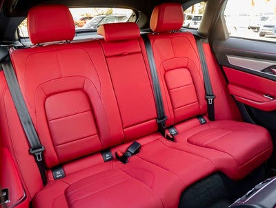 2026 Jaguar F-PACE P400 R-Dynamic S