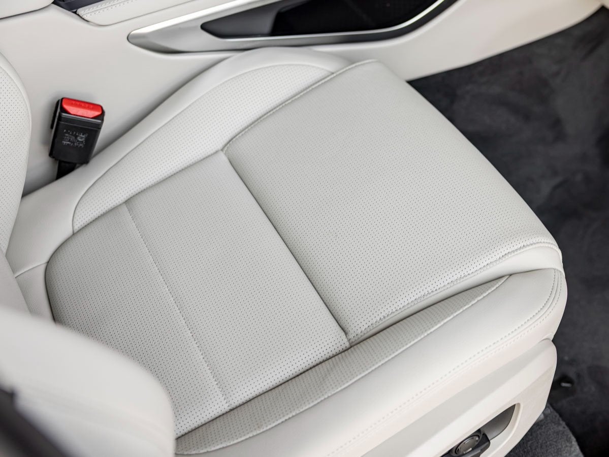 2026 Jaguar F-PACE P400 R-Dynamic S