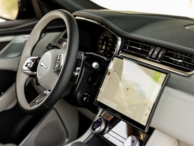 2026 Jaguar F-PACE P400 R-Dynamic S