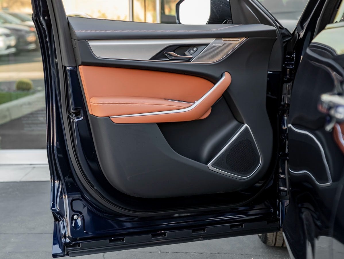 2026 Jaguar F-PACE P400 R-Dynamic S