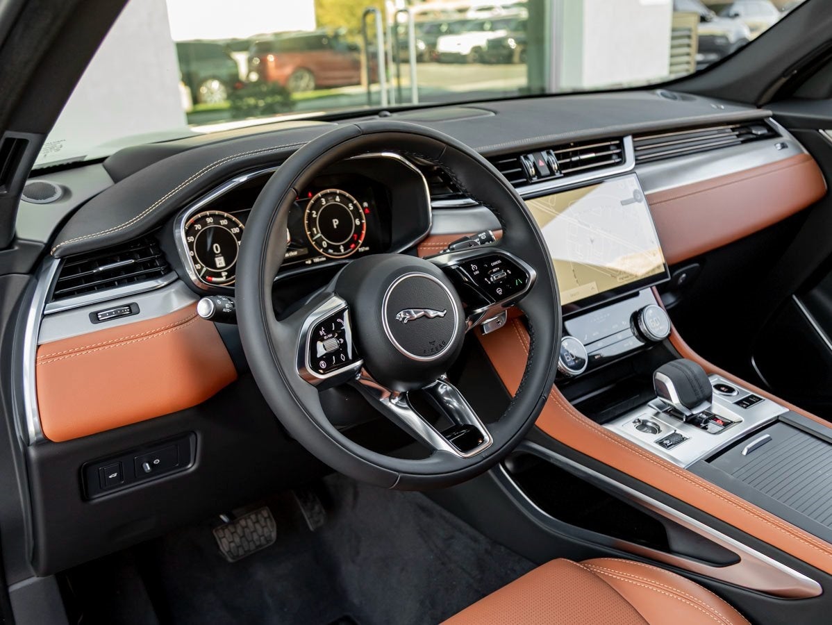 2026 Jaguar F-PACE P400 R-Dynamic S