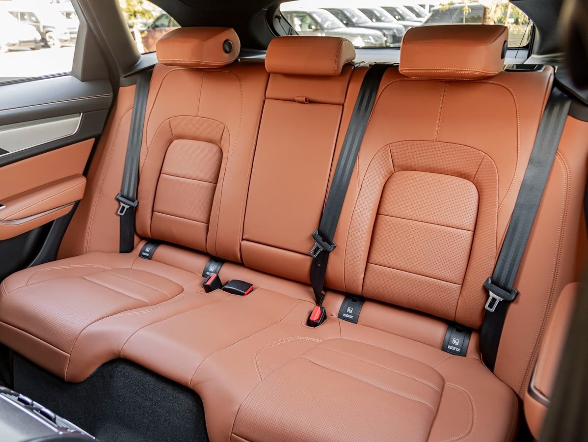 2026 Jaguar F-PACE P400 R-Dynamic S