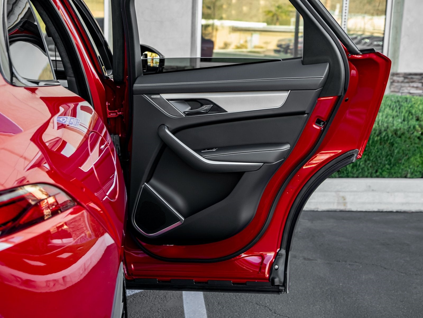 2025 Jaguar F-PACE P400 R-Dynamic S