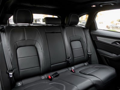 2025 Jaguar F-PACE P400 R-Dynamic S