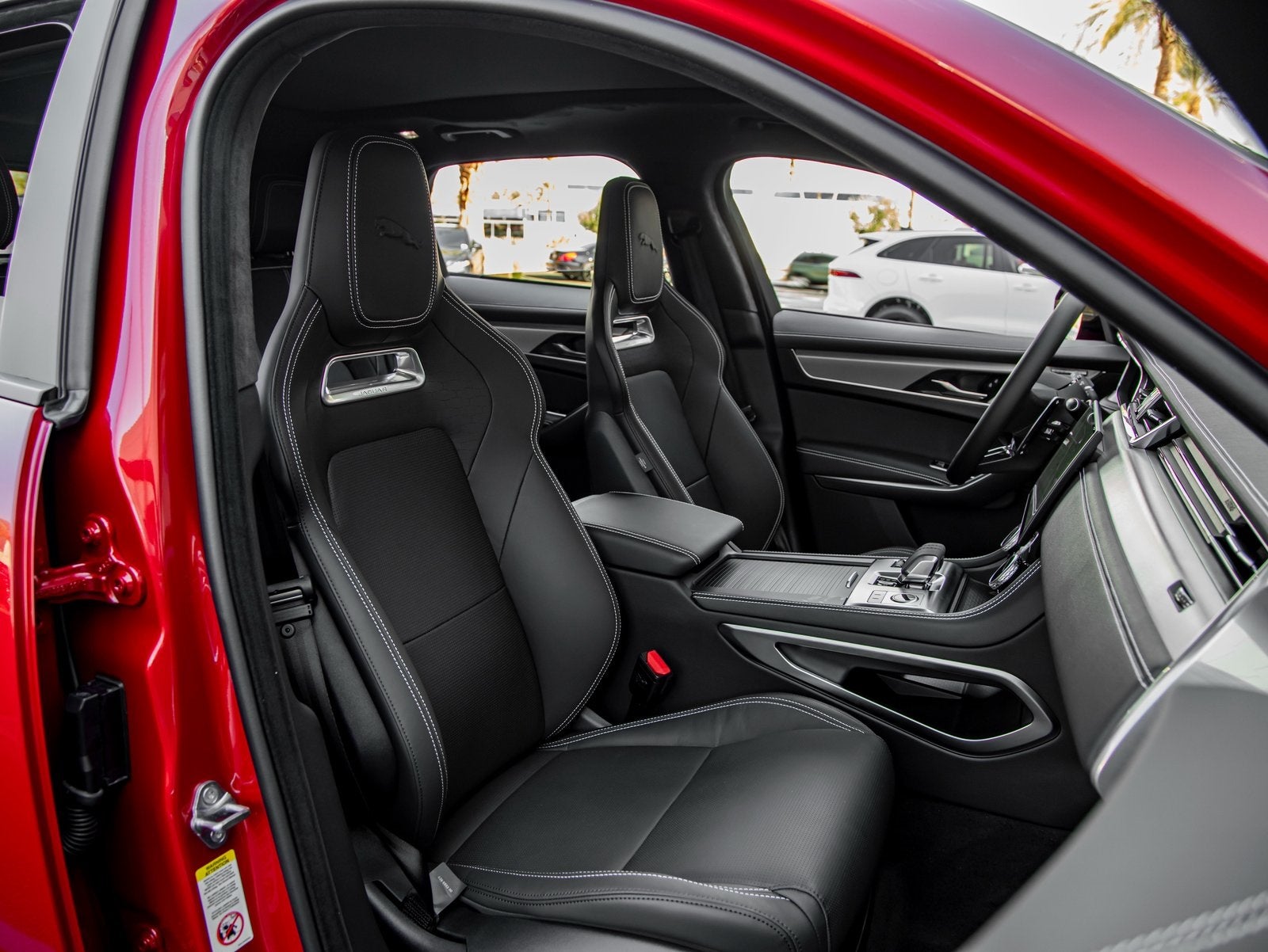 2025 Jaguar F-PACE P400 R-Dynamic S