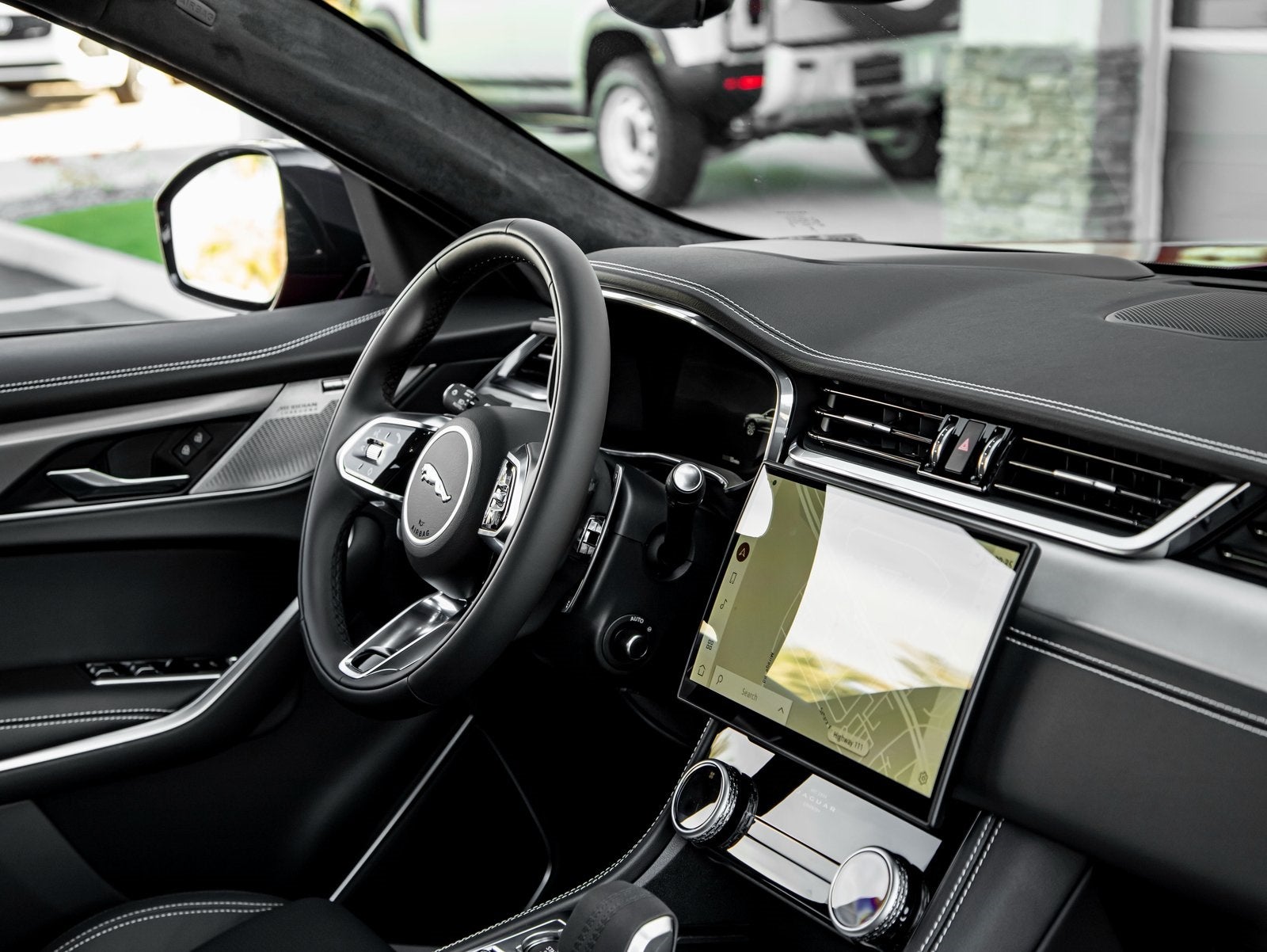 2025 Jaguar F-PACE P400 R-Dynamic S