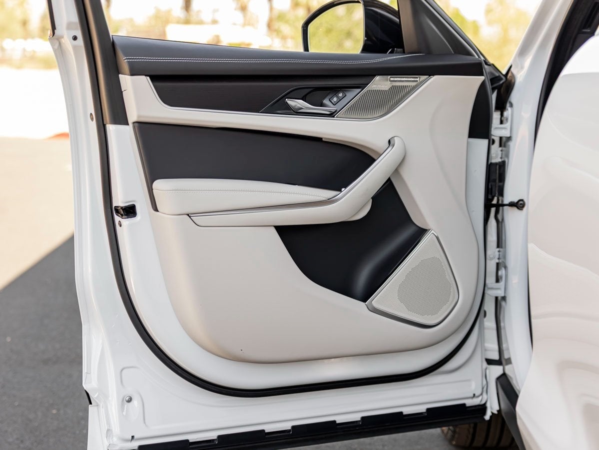 2026 Jaguar F-PACE P400 R-Dynamic S