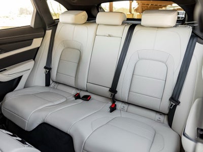 2026 Jaguar F-PACE P400 R-Dynamic S