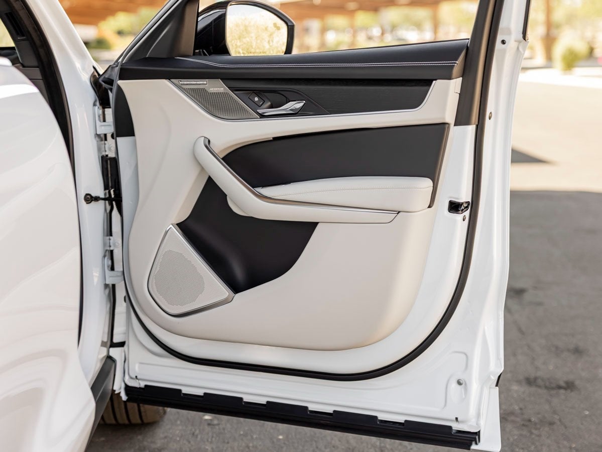 2026 Jaguar F-PACE P400 R-Dynamic S