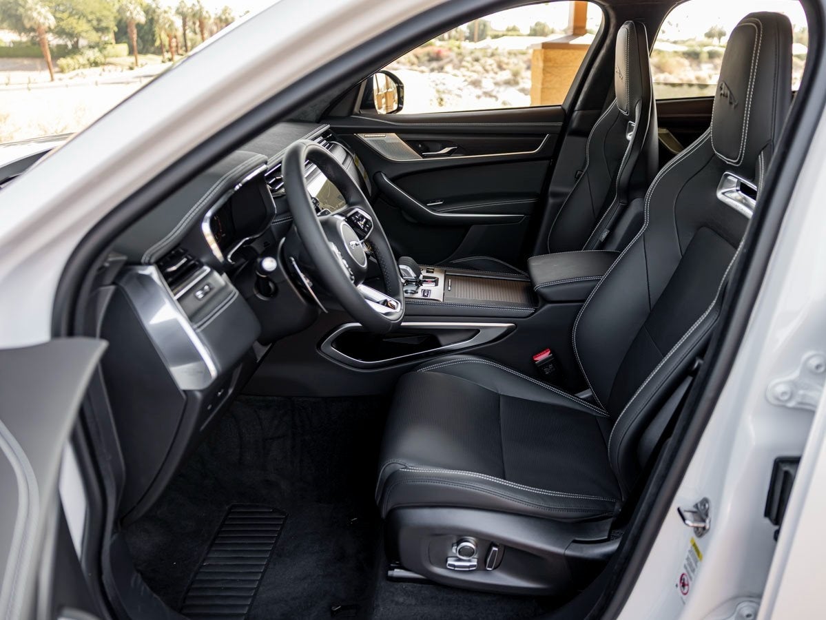 2026 Jaguar F-PACE P400 R-Dynamic S