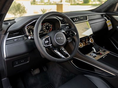 2026 Jaguar F-PACE P400 R-Dynamic S