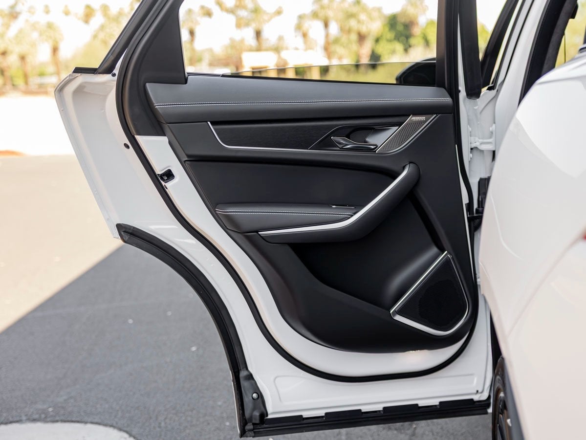 2026 Jaguar F-PACE P400 R-Dynamic S