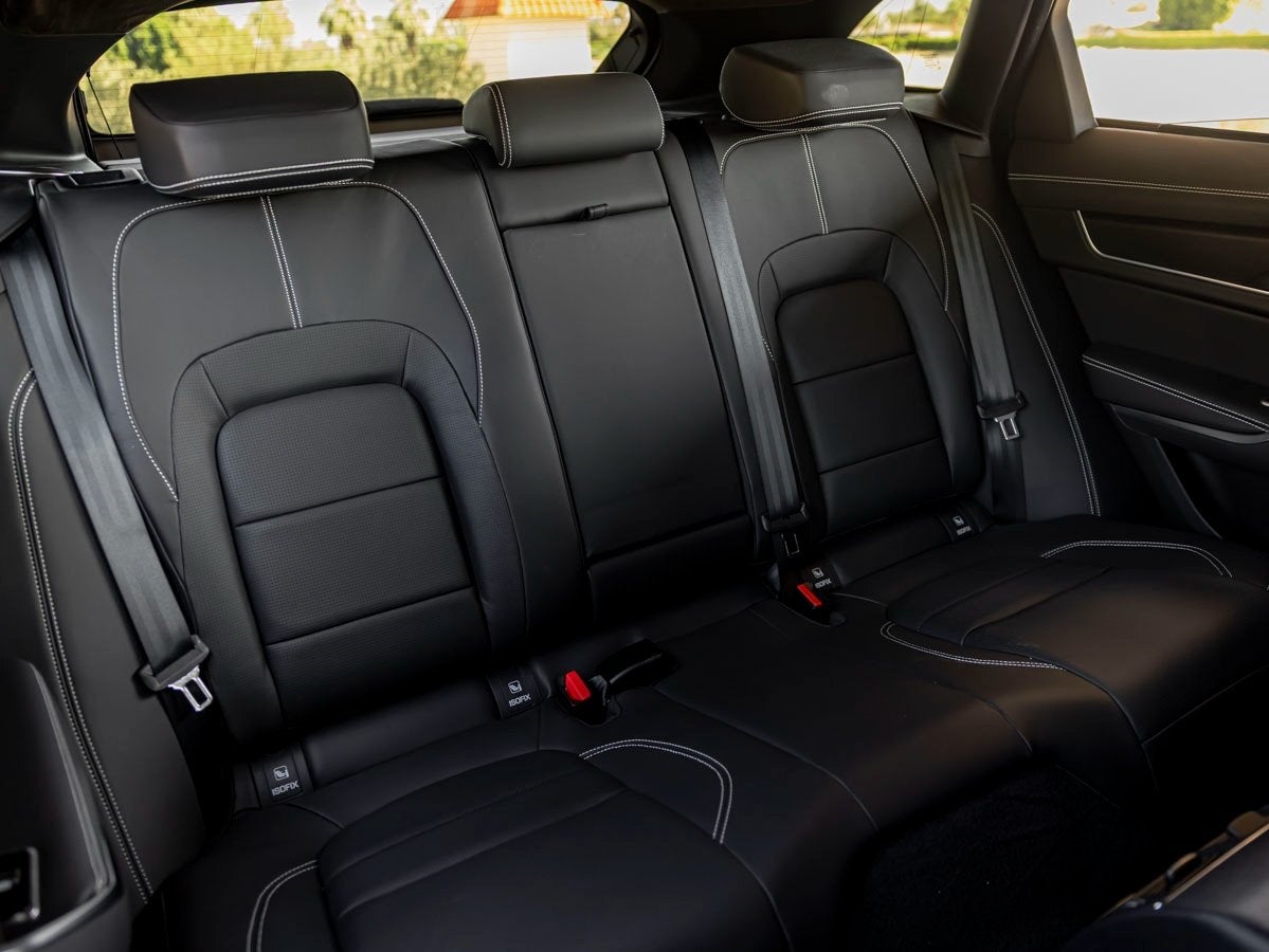 2026 Jaguar F-PACE P400 R-Dynamic S