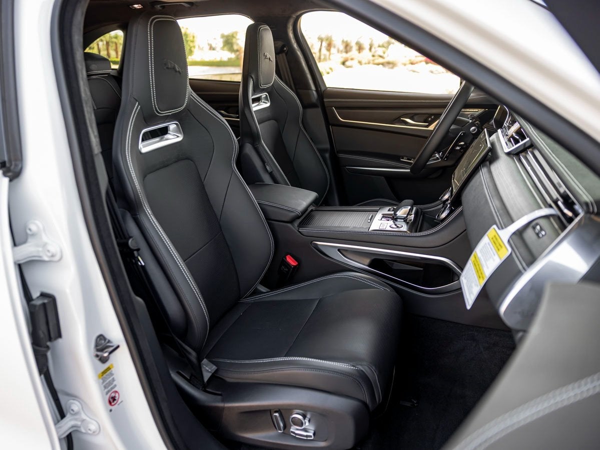 2026 Jaguar F-PACE P400 R-Dynamic S