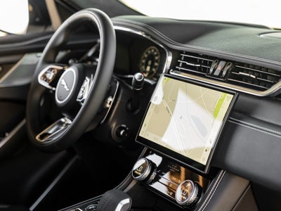 2026 Jaguar F-PACE P400 R-Dynamic S