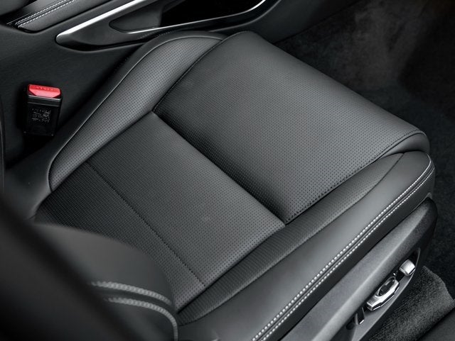 2026 Jaguar F-PACE P400 R-Dynamic S