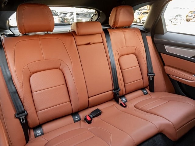 2026 Jaguar F-PACE P400 R-Dynamic S