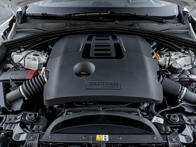 2026 Jaguar F-PACE P400 R-Dynamic S