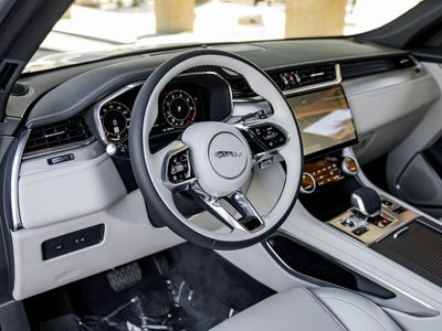 2025 Jaguar F-PACE P400 R-Dynamic S