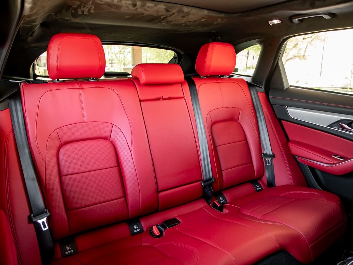 2026 Jaguar F-PACE P400 R-Dynamic S