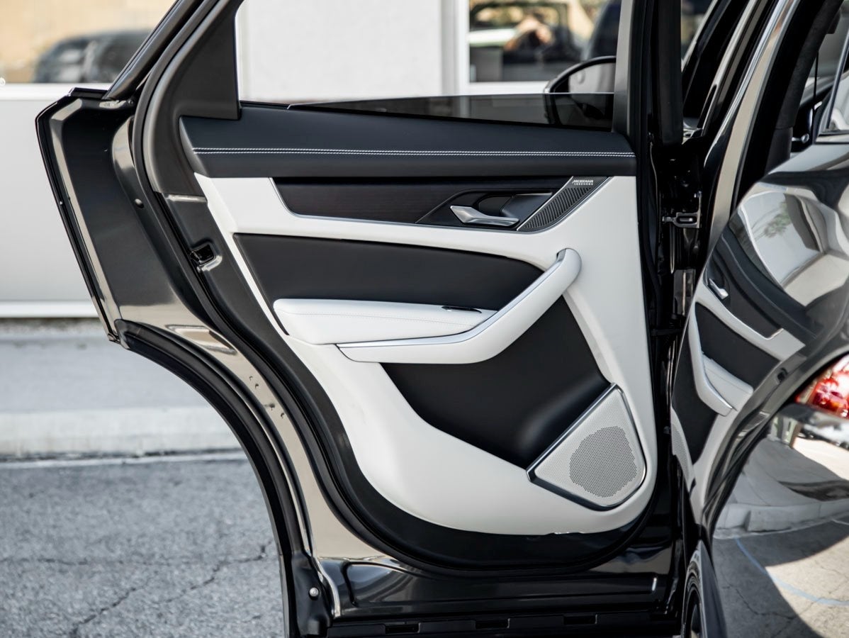 2025 Jaguar F-PACE P400 R-Dynamic S