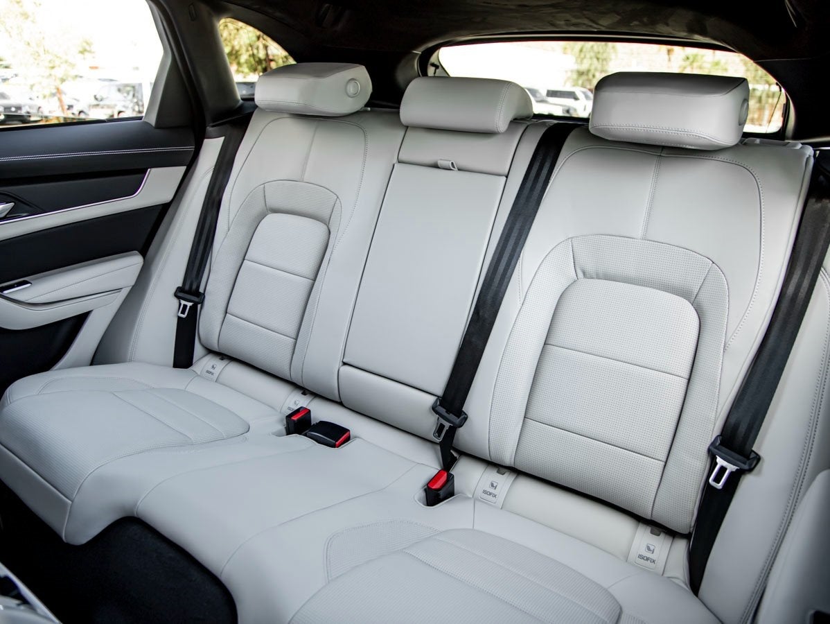 2025 Jaguar F-PACE P400 R-Dynamic S