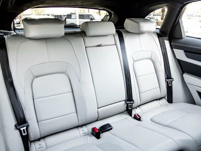 2025 Jaguar F-PACE P400 R-Dynamic S