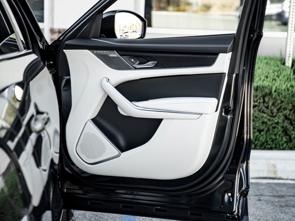 2025 Jaguar F-PACE P400 R-Dynamic S