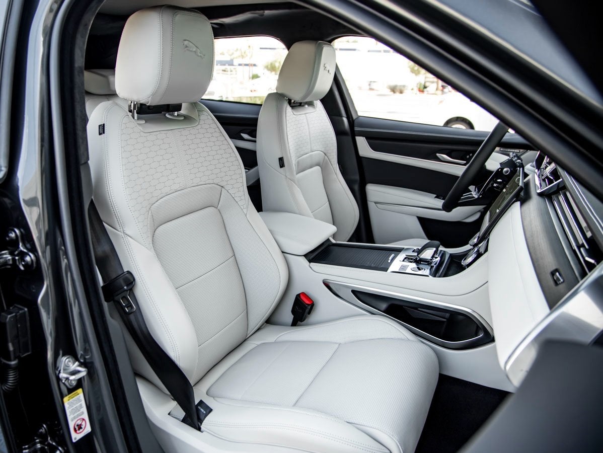 2025 Jaguar F-PACE P400 R-Dynamic S