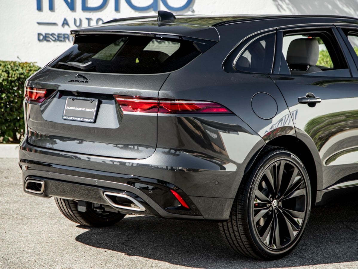 2025 Jaguar F-PACE P400 R-Dynamic S