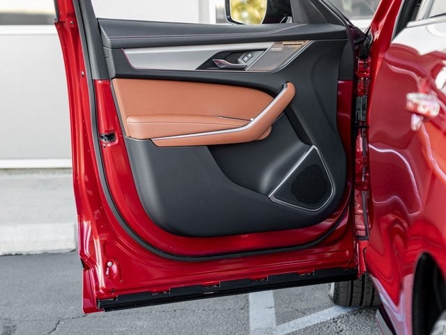 2025 Jaguar F-PACE P400 R-Dynamic S